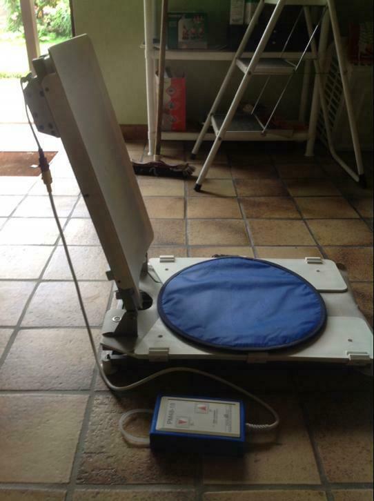 Badlift voor iemand die moeilijk uit het bad kan!!!!slechts, Ophalen, Zo goed als nieuw