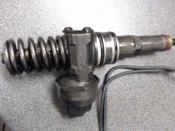 injecteur volkswagen  0414720215, Utilisé, Volkswagen