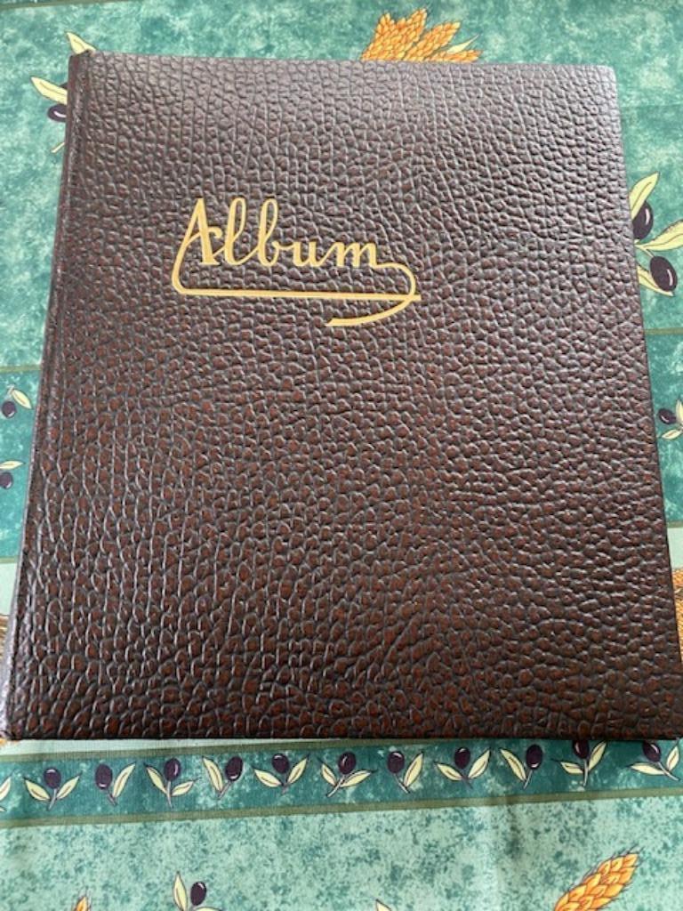 Zeer oude album voor oude postkaarten, Verzamelen, Ophalen of Verzenden