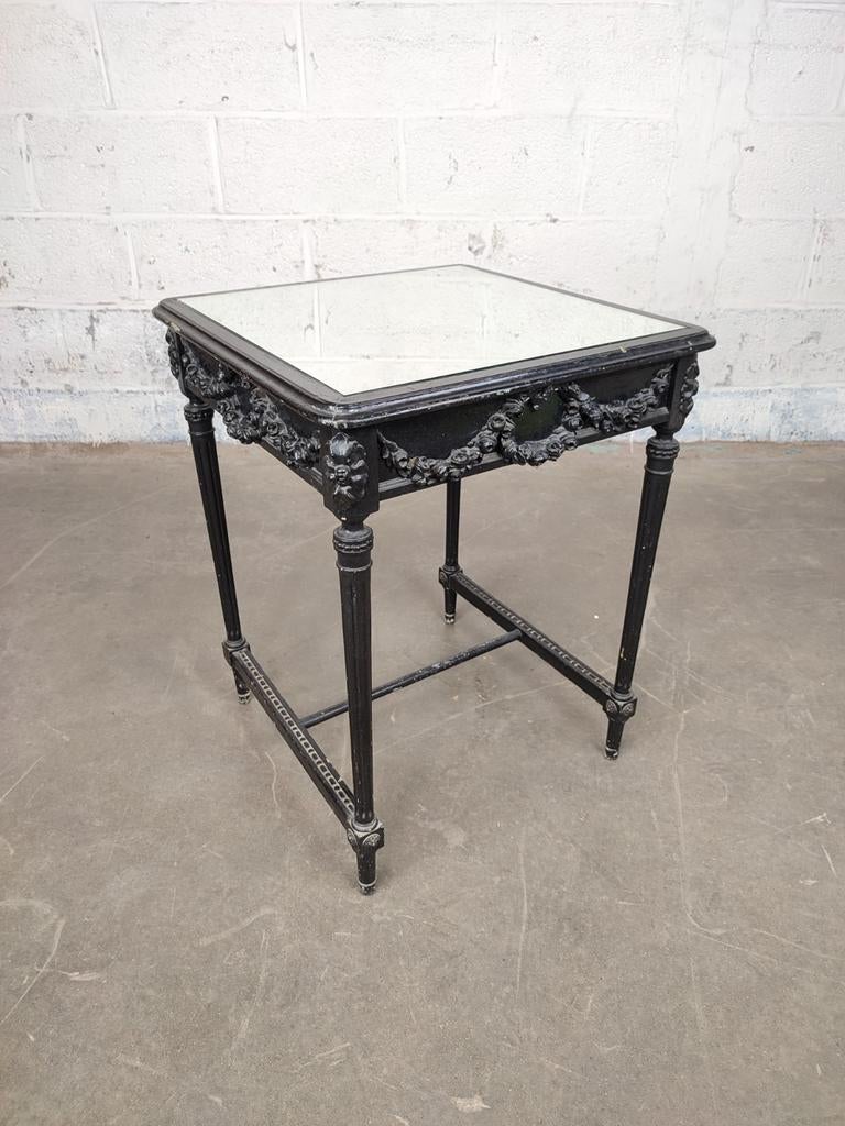 Table ancienne laquée noire avec plateau en miroir, Enlèvement