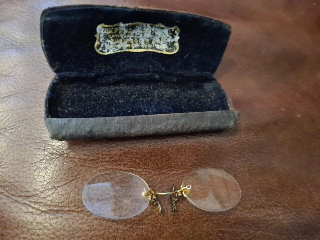 Lunettes anciennes, Enlèvement ou Envoi