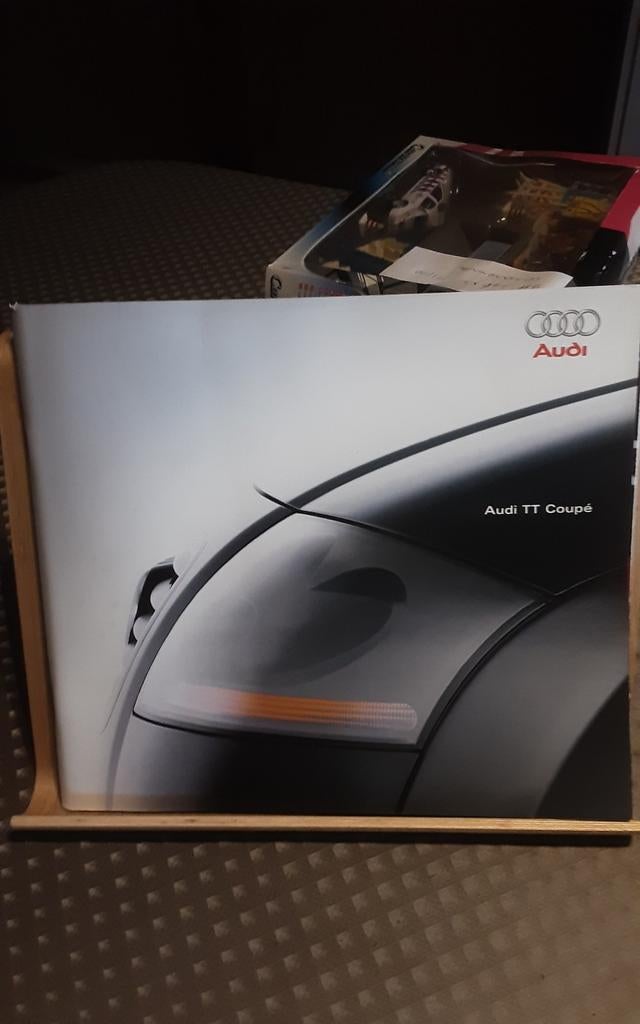 Audi tt brochure, Livres, Enlèvement ou Envoi, Comme neuf, Audi