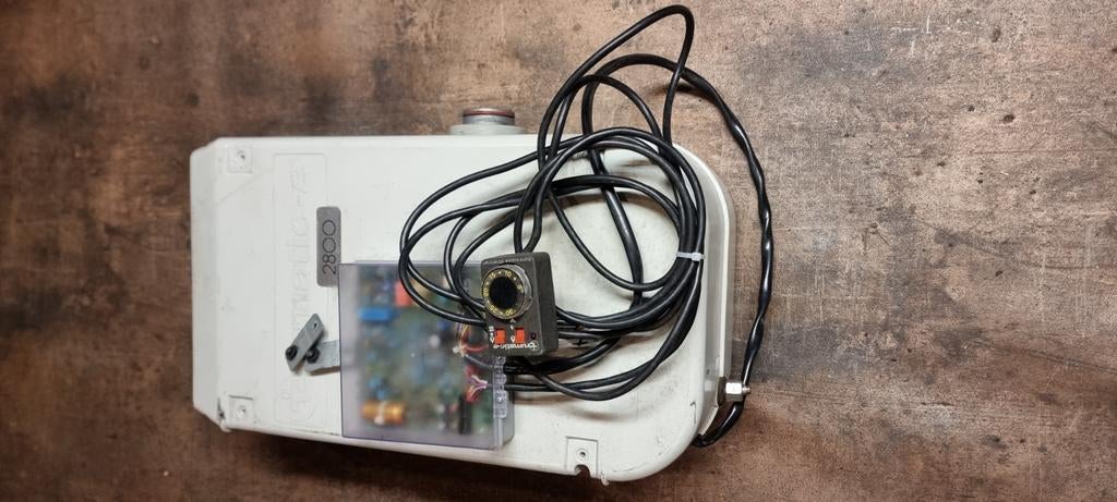 Truma kachel E2800 op 12v-50mB met bedieningsschakelaar, Caravans en Kamperen, Mobilhome-accessoires, Gebruikt, Ophalen