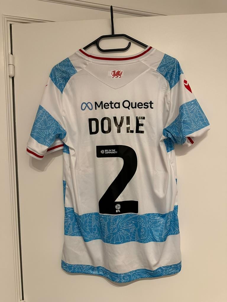 Doyle Wrexham S, Verzenden