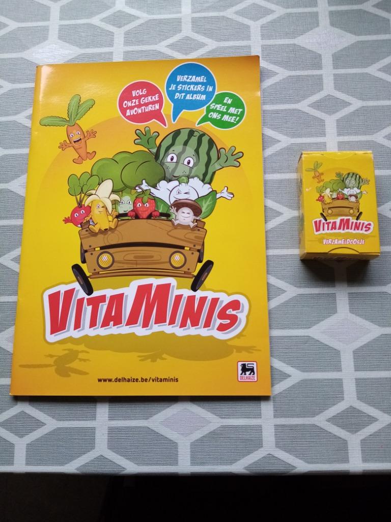 ALBUM MET STICKERS : VITAMINIS - DELHAIZE, Verzamelen, Ophalen of Verzenden