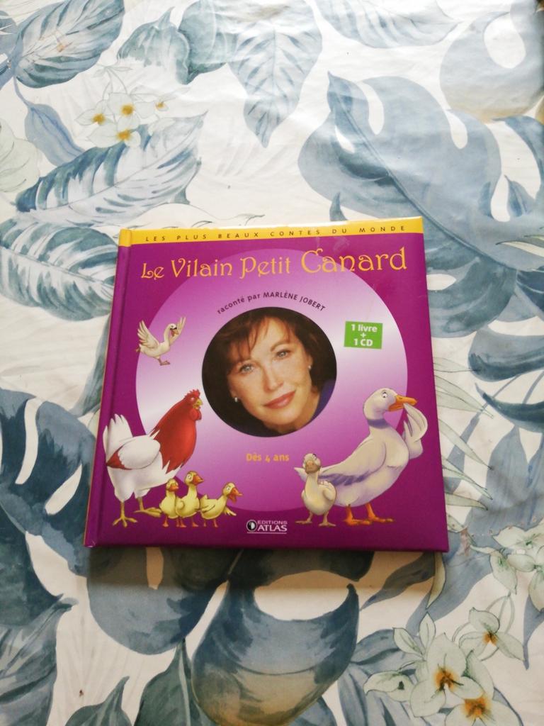 Livre + CD Le vilain petit canard. Marlene Jobert., Livres, Comme neuf