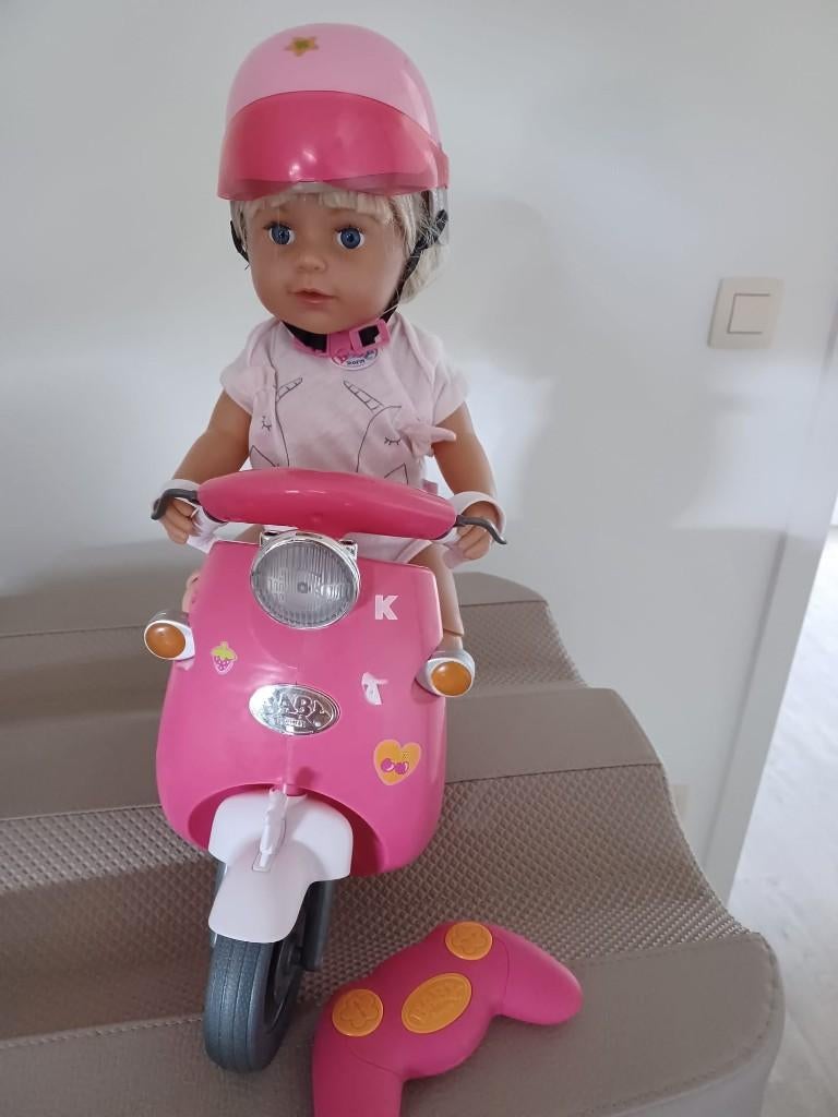 Scooter baby Born met pop, paardjes en kleding, Kinderen en Baby's, Speelgoed | Poppen, Ophalen, Gebruikt, Overige typen