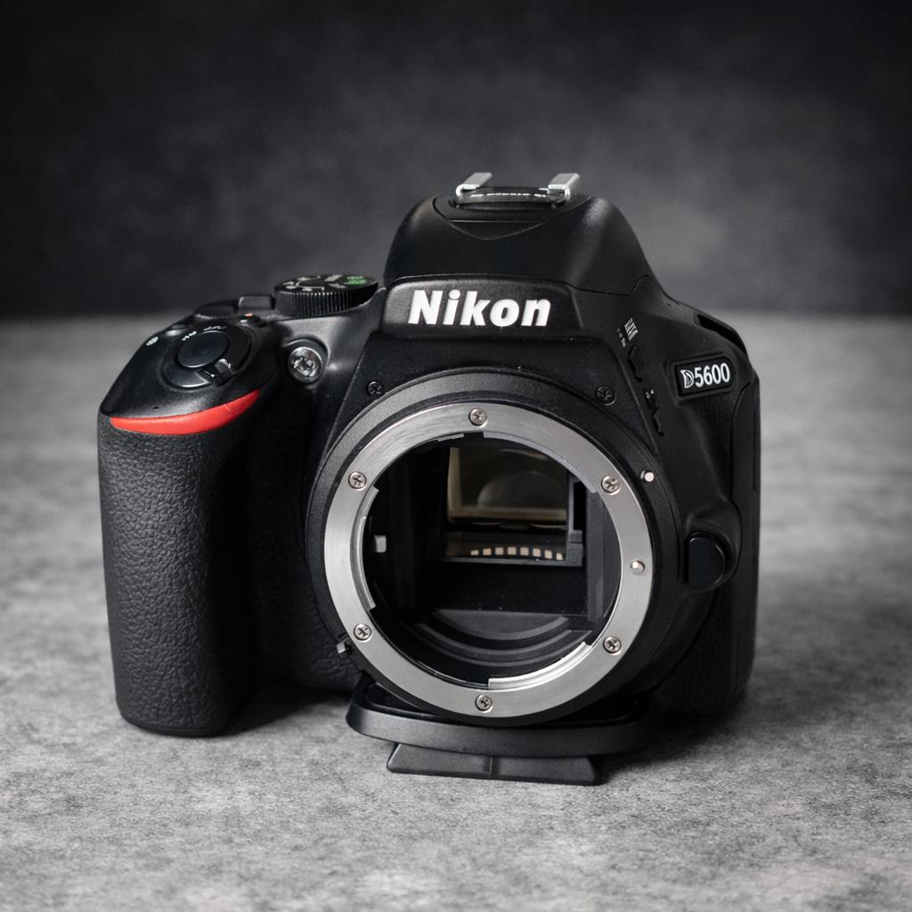 Nikon D5600 Body: Perfecte staat, Audio, Tv en Foto, Fotocamera's Digitaal, Ophalen, Zo goed als nieuw, Spiegelreflex, Nikon
