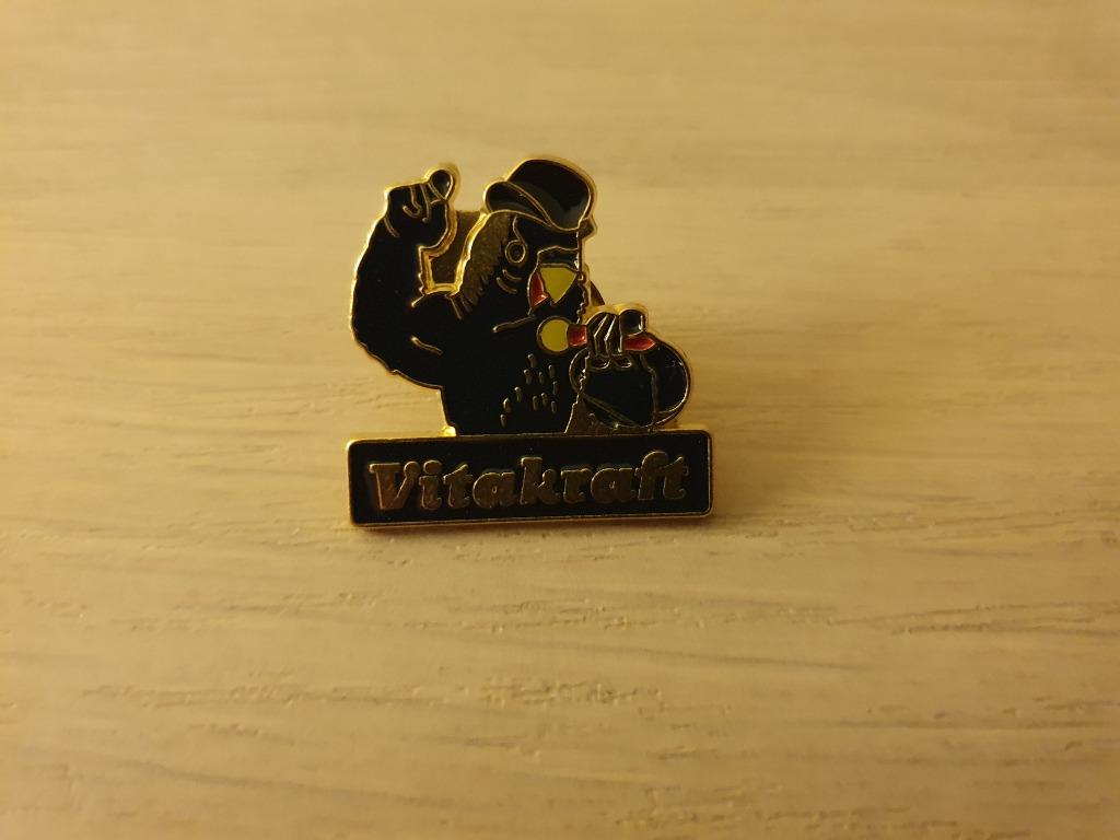 Vintage Vitakraft pin uit de jaren 90, Verzamelen, Ophalen of Verzenden, Zo goed als nieuw, Speldje of Pin
