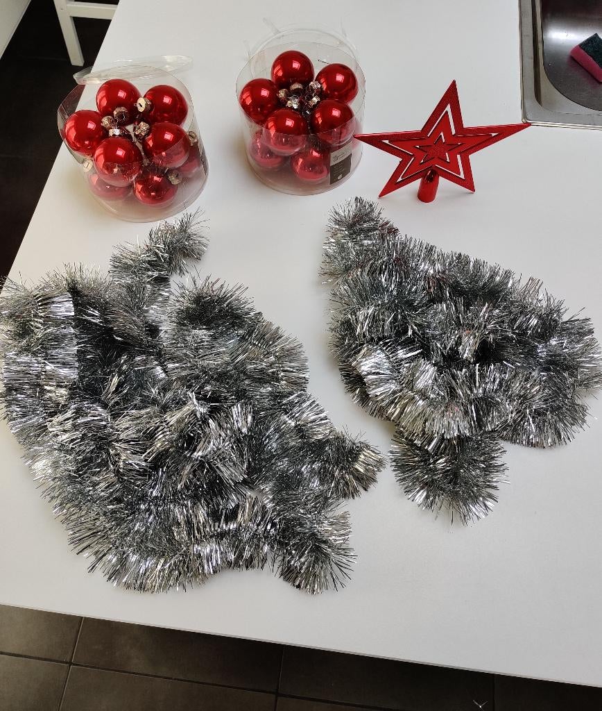 Kerstversiering - kerstballen, piek en slingers, Ophalen of Verzenden, Zo goed als nieuw