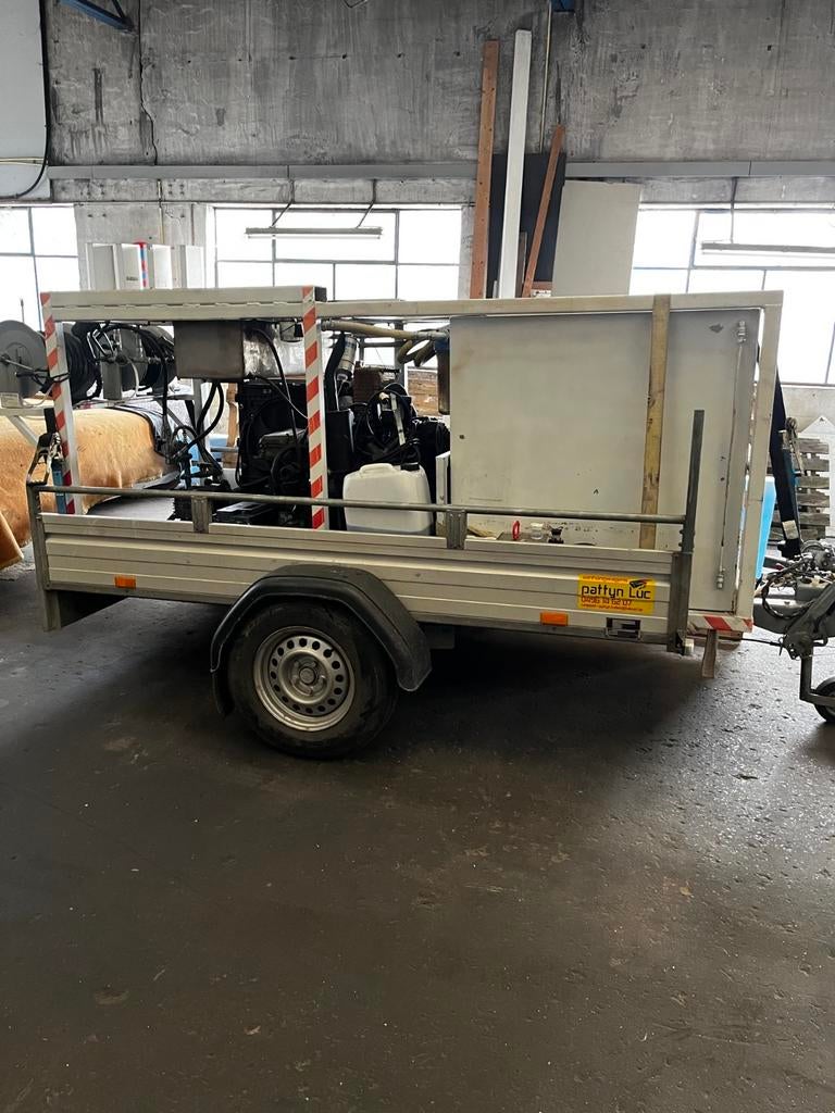 Industriële reinigingsmachine/ varkensstalreiniger, Ophalen