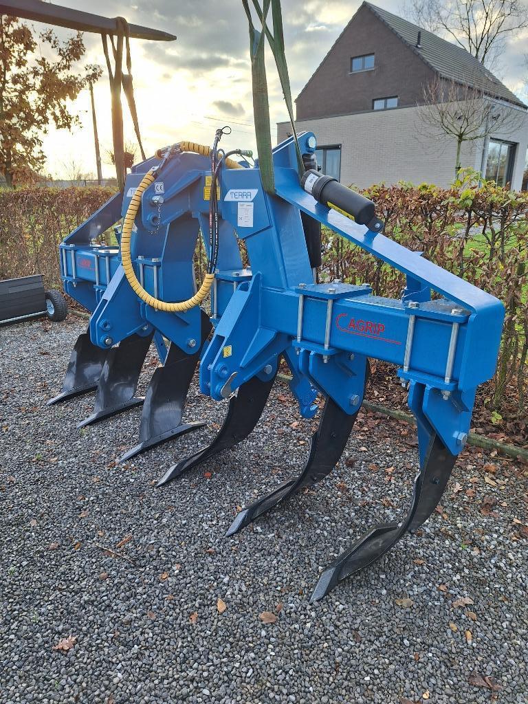 decompacteur 3 m -- 6 x dent michel + relevage hydraulic, Enlèvement ou Envoi, Cultures, Agricole