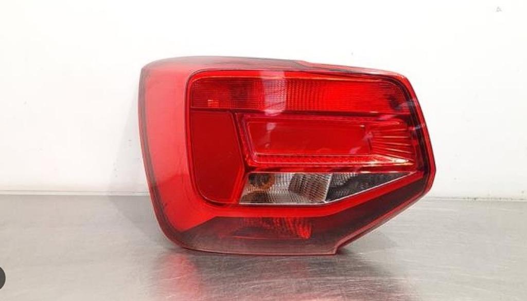 Feu arrière gauche audi Q2 ref 81a945069b, Autos : Pièces & Accessoires, Enlèvement, Utilisé, Audi