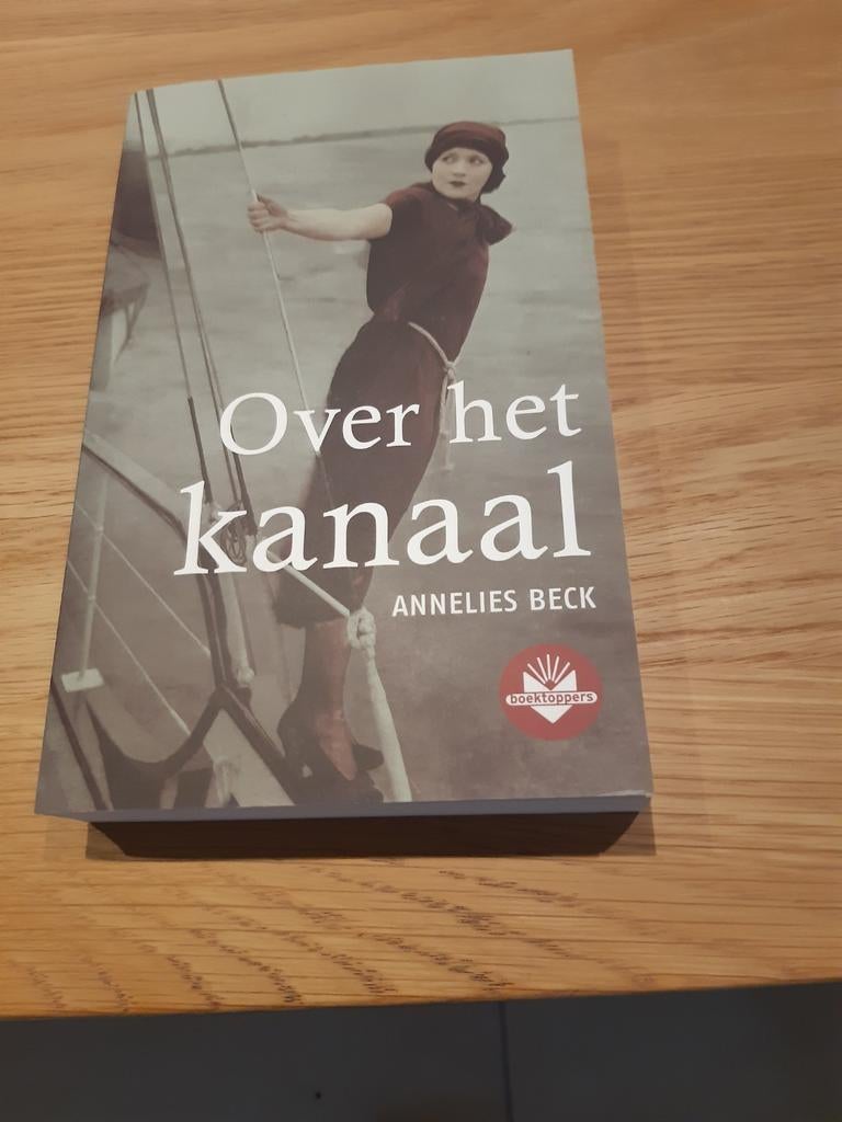 Over het kanaal Annelies Beck, Ophalen of Verzenden, Nieuw