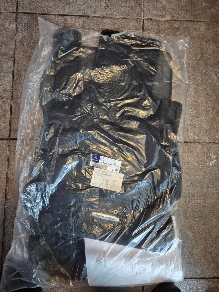 Tapis de sol Mercedes w204,w447, A17,A167, Enlèvement, Neuf, Mercedes-Benz