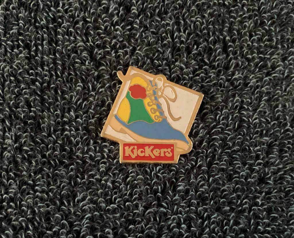 PIN - KICKERS - SCHOENEN - CHAUSSURES, Verzenden, Zo goed als nieuw, Merk, Speldje of Pin