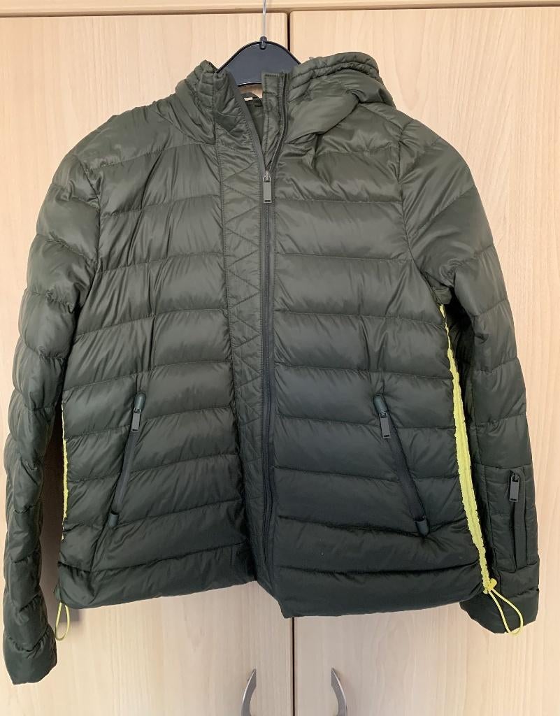 jassen medium Zara, Superdry, Le Coq Sportif, Kleding | Dames, Jassen | Winter, Gedragen, Maat 38/40 (M), Zwart, Ophalen of Verzenden