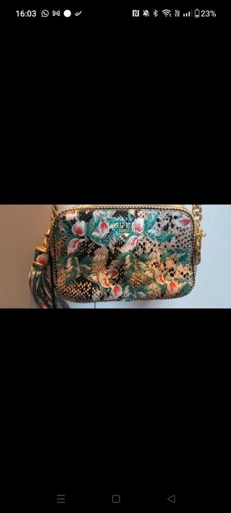 NIEUWE schhoudertas van GUESS, Handtassen en Accessoires, Ophalen