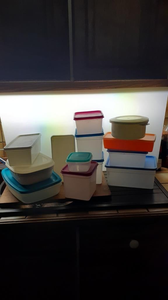 lot de 13 boites alimentaire de grandeurs et formes differen, Enlèvement ou Envoi, Utilisé, Vert