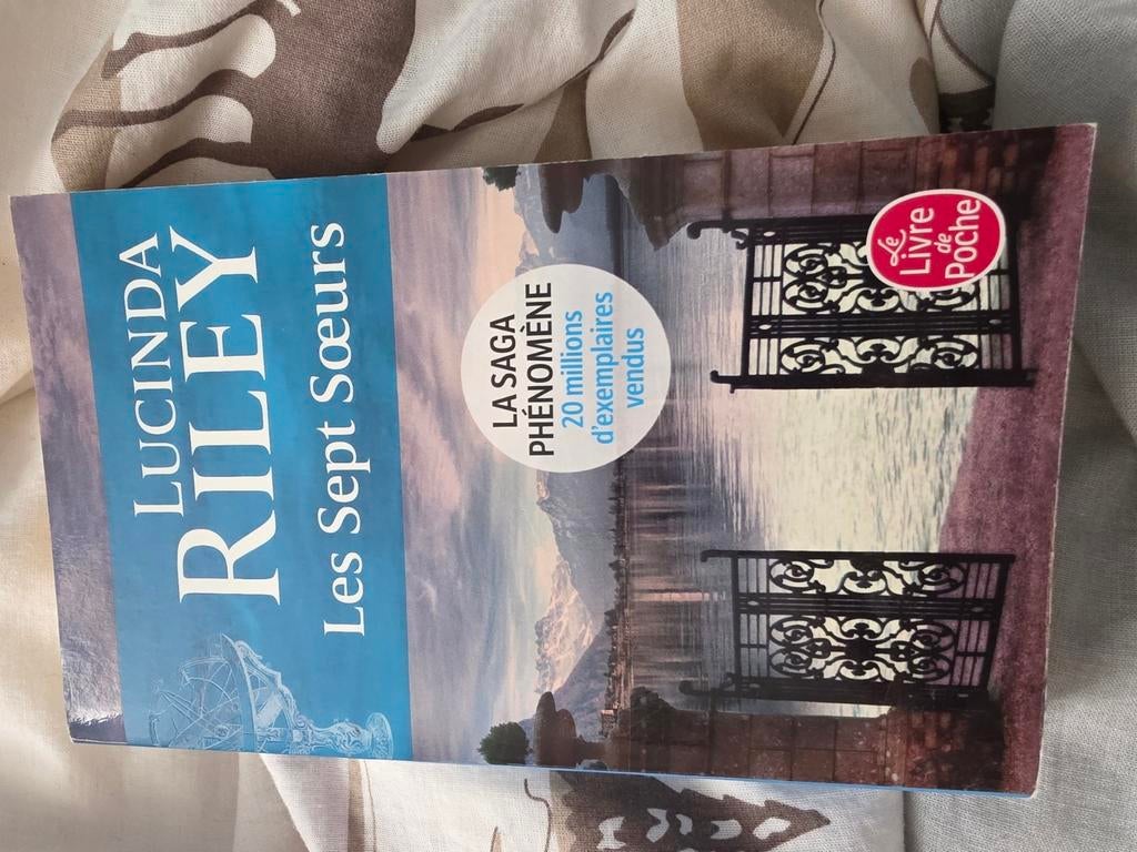 Lucinda Riley - Les sept Soeurs, Tome 1, Enlèvement ou Envoi, Comme neuf