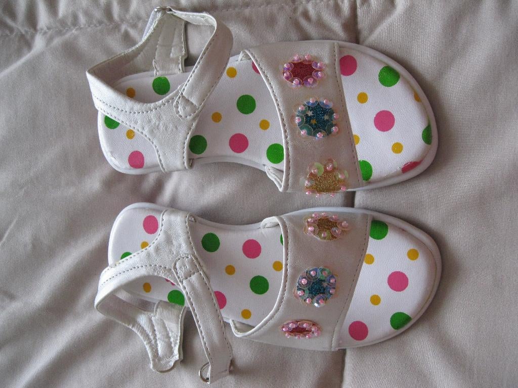 Sandalettes neuves petits pois 29, Neuf, Enlèvement ou Envoi, Chaussures, Fille