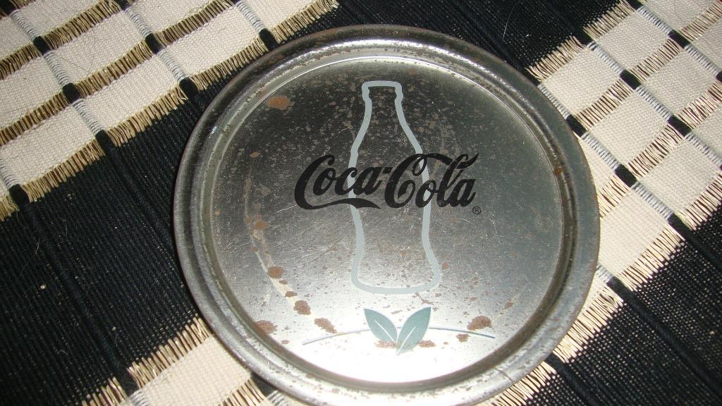 Zeer oud metalen glas onderzettertje coca Cola jaren 1980, Verzamelen, Merken en Reclamevoorwerpen, Ophalen of Verzenden, Gebruikt