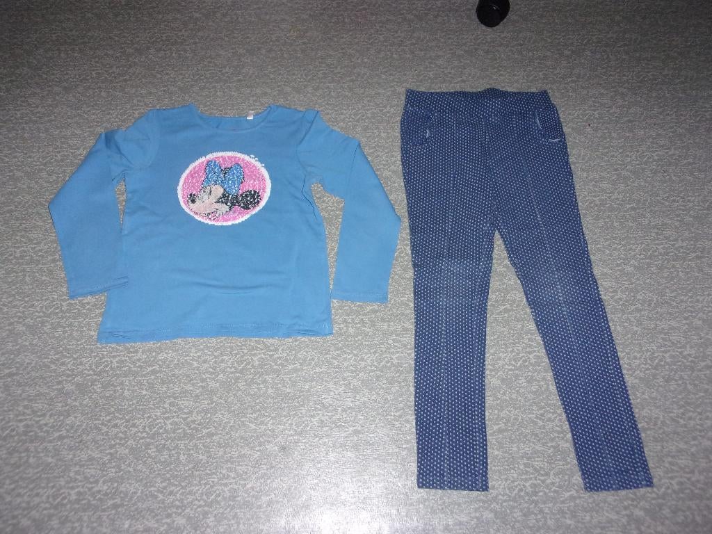2 delig meisjes setje. Maat 128, Kinderen en Baby's, Kinderkleding | Maat 128, Zo goed als nieuw, Meisje, Setje, Ophalen of Verzenden