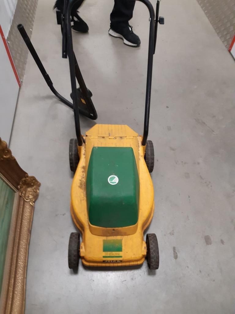 1 elektrische STIGA maaier met opvangbak, Ophalen, Gebruikt, Opvangbak