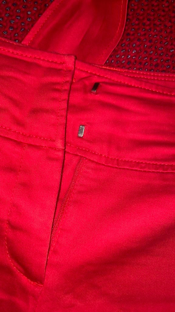 Short femme 40-42 coton satiné légèrement élastique, Enlèvement ou Envoi, Comme neuf, Courts, Taille 42/44 (L)