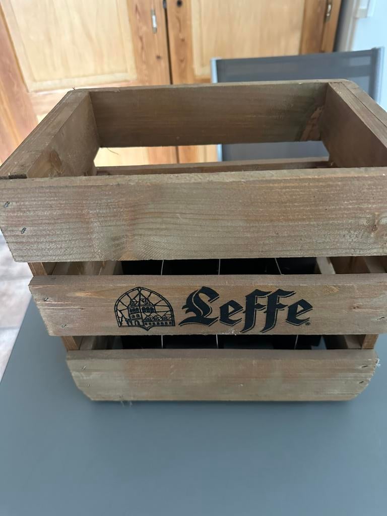 Leffe houten kluisje, Ophalen of Verzenden, Zo goed als nieuw, Leffe