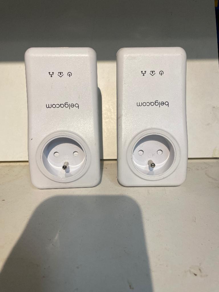 Powerline communication adapter, Ophalen of Verzenden, Gebruikt