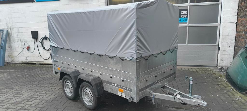 Nieuwe dekzeiltrailer met dubbele kantelas en verlenging, Ophalen