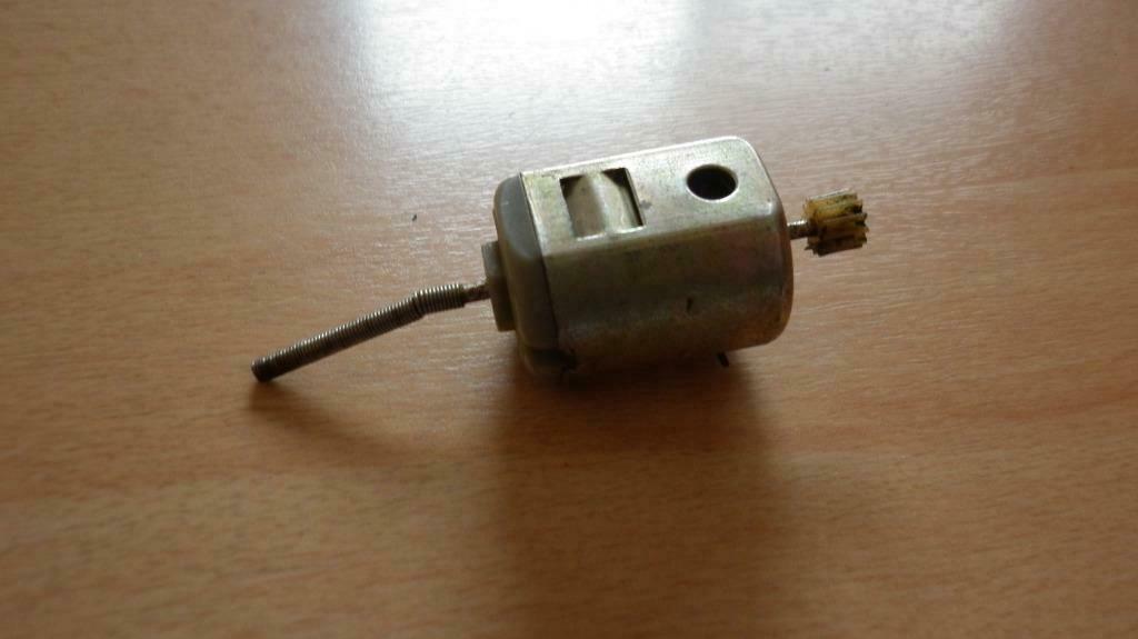 Moteur modèle rond avec vis sans fin et ressort !, Autres marques, Analogique, Enlèvement ou Envoi, Pont, Tunnel ou Bâtiment