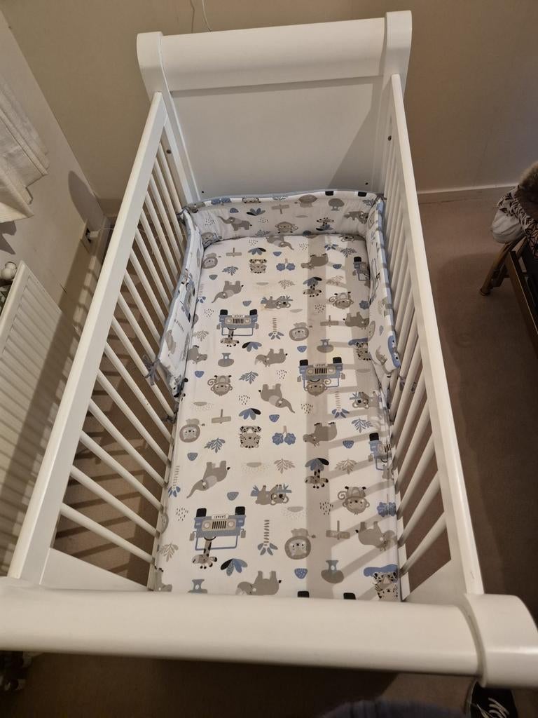 Kinderbed met toebehoren Childwood collection., Ophalen