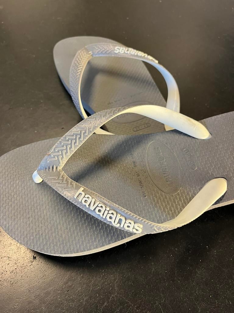 Chaussons de bain Havaianas taille 39-40, Gris, Enlèvement ou Envoi, Comme neuf, Sandales de bain