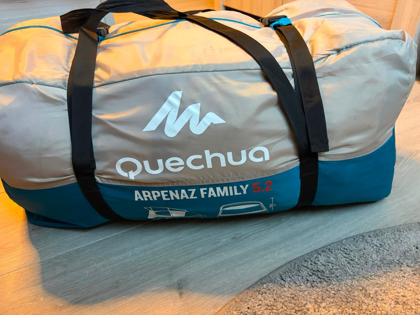 Quechua Arpenaz Family 5.2 familietent, Ophalen, Gebruikt