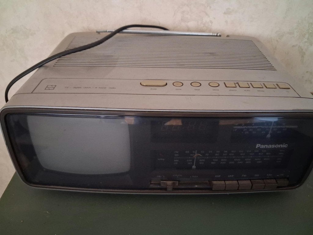 Vintage National Panasonic TR-5060 klokradio met TV functie, Ophalen
