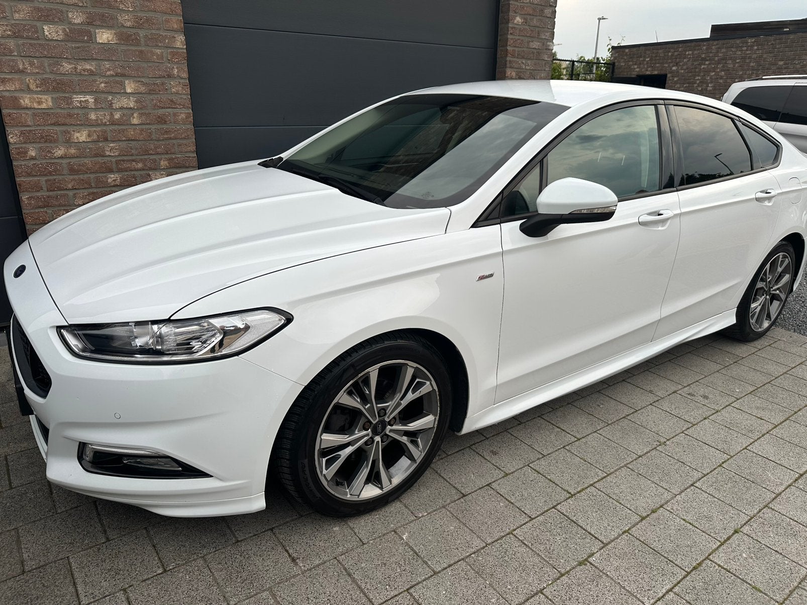Moteur Ford Mondeo 2016 en panne essence 1,5 km 148..., Autos, Achat, Euro 6, Mondeo, Boîte manuelle