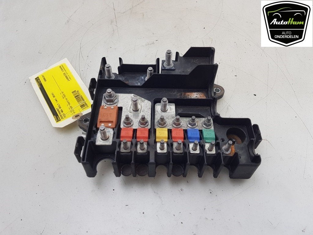 BOITIER FUSIBLES Iveco New Daily VI (01-2014/07-2021), IVECO Magirus AG, Info@iveco-sw.de, Autres marques automobiles, Nicolaus-Otto-Straße 27
89079  Ulm, DE