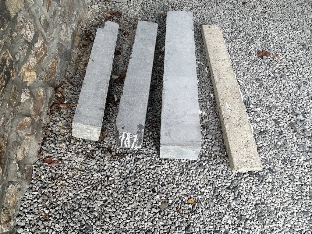 4 Pierres bleues + linteau (démontés) pour fenêtre ou autre, Enlèvement, Utilisé, Pierre naturelle