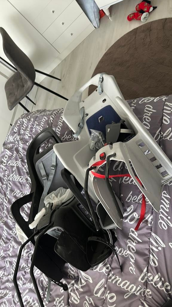 Siege enfant velo, Fietsen en Brommers, Fietsaccessoires | Fietsstoeltjes, Ophalen, Zo goed als nieuw, 9 t/m 36 kg, Achterzitje