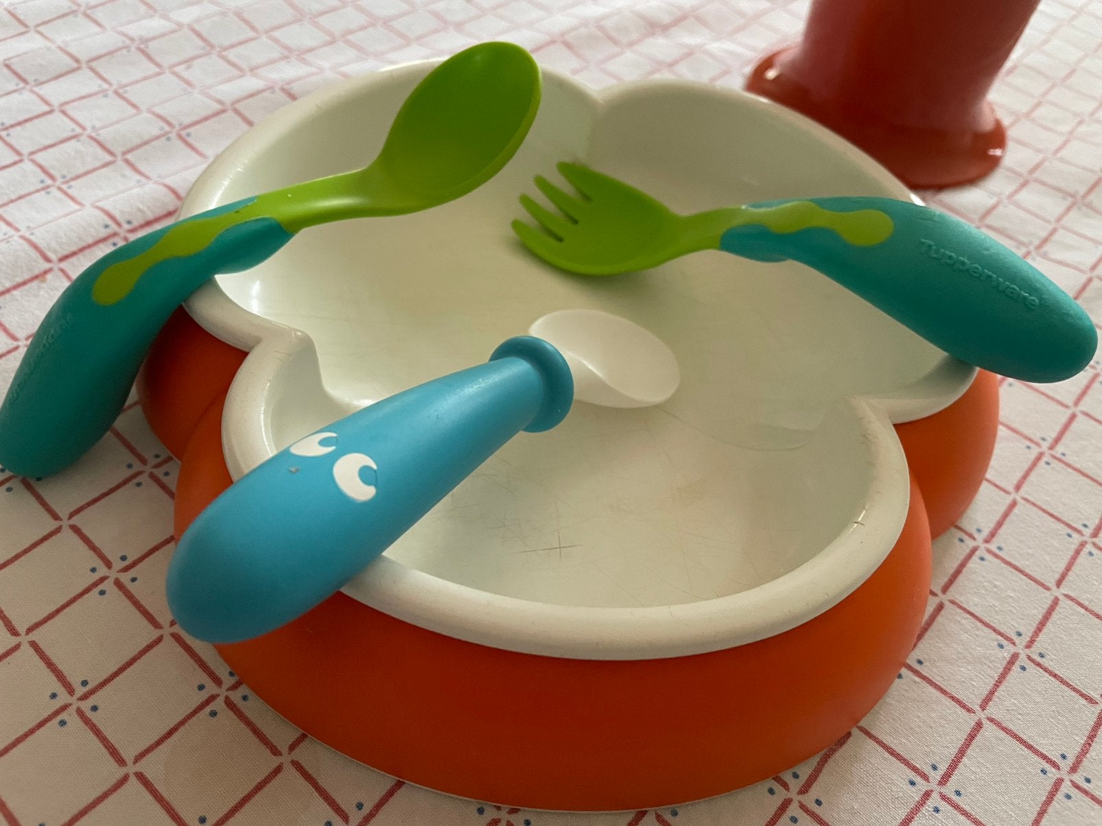 Bordje, lepeltjes, bekertje” Baby Björn en Tupperware, Ophalen of Verzenden