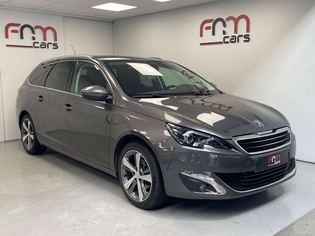 Peugeot 308 308 SW 1.2i Automaat Camera Navi Trekhaak Garant, Autos, Peugeot, Argent ou Gris, Entreprise, Carnet d'entretien, Noir