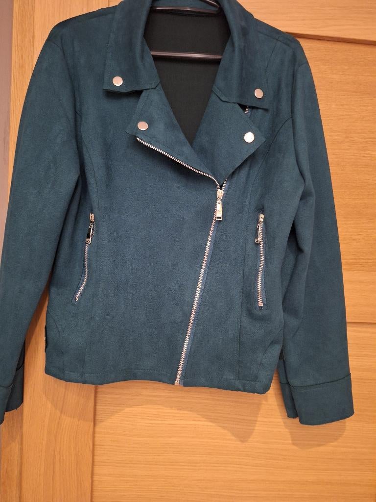A vendre  lot de 2 vestes imitation daim, Kleding | Dames, Jassen | Winter, Autre, Blauw, Zo goed als nieuw, Ophalen