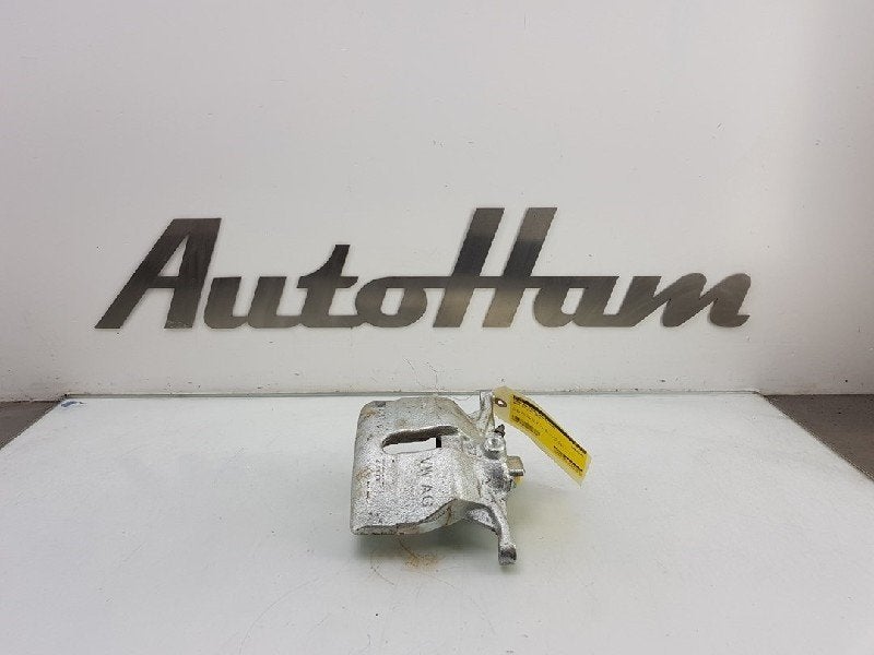 REMKLAUW RECHTS VOOR Audi A3 Sportback (8YA) (01-2019/-), Gebruikt, Audi