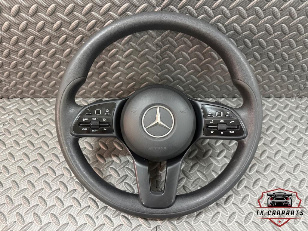 Volant Mercedes Sprinter W907 avec airbag, Neuf, Mercedes-Benz AG, Mercedes-Benz, Mercedesstrasse 120
70372  Stuttgart, DE