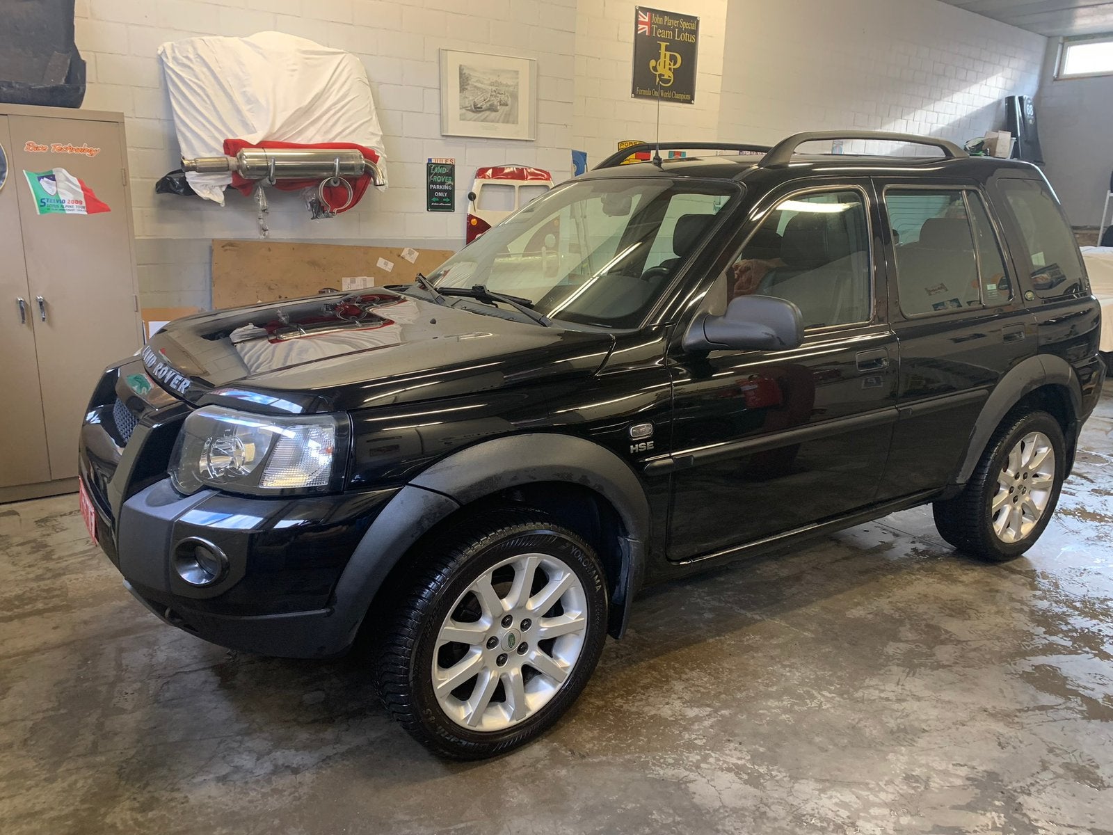 Land Rover Freelander td4 HSE, Autos, Cuir, Capteur de stationnement, Noir, 5 portes