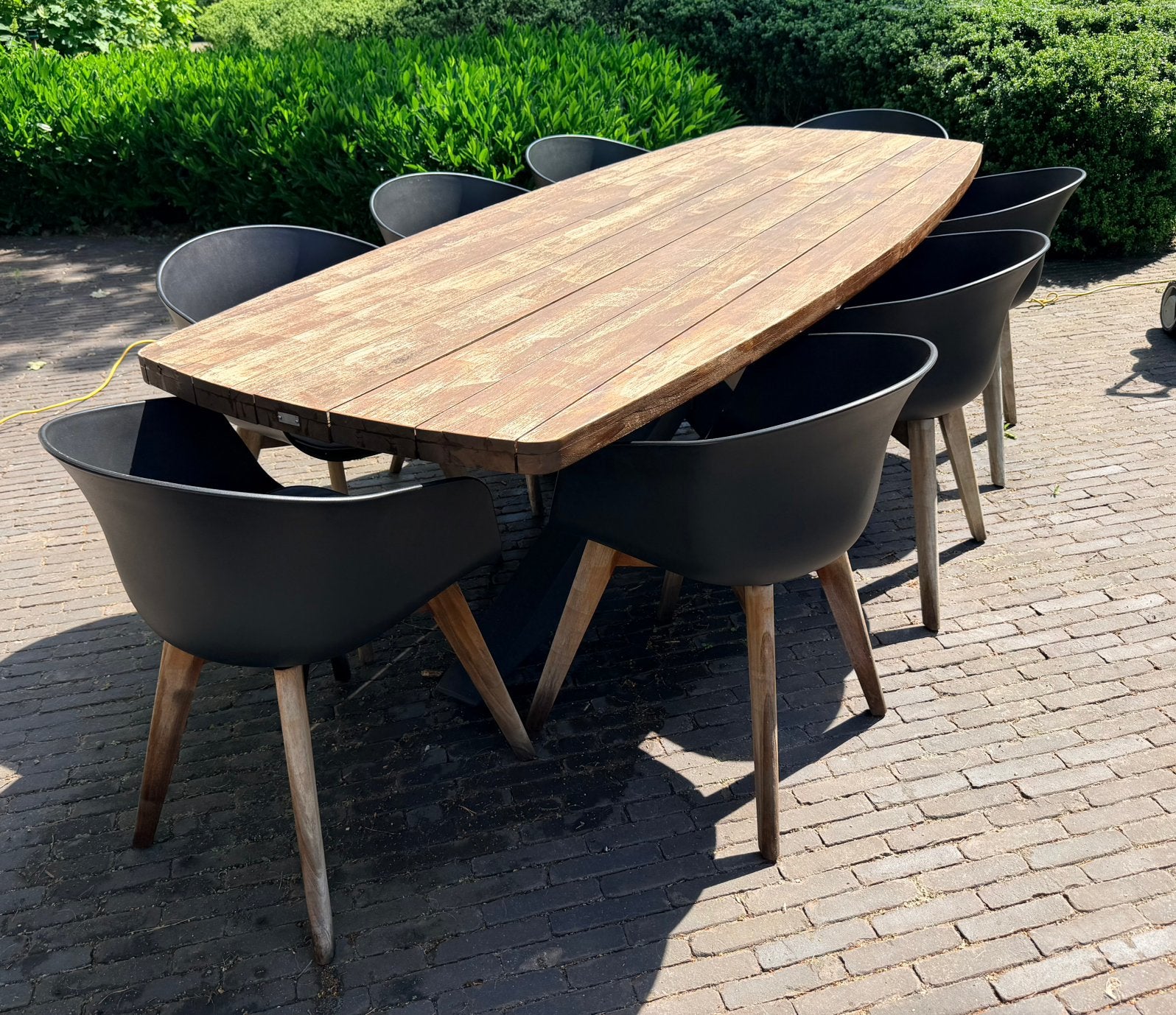 Mooie grote tuintafel incl 8 stoelen van het merk Life, Tuin en Terras, Ophalen, Gebruikt, Ovaal, Hout