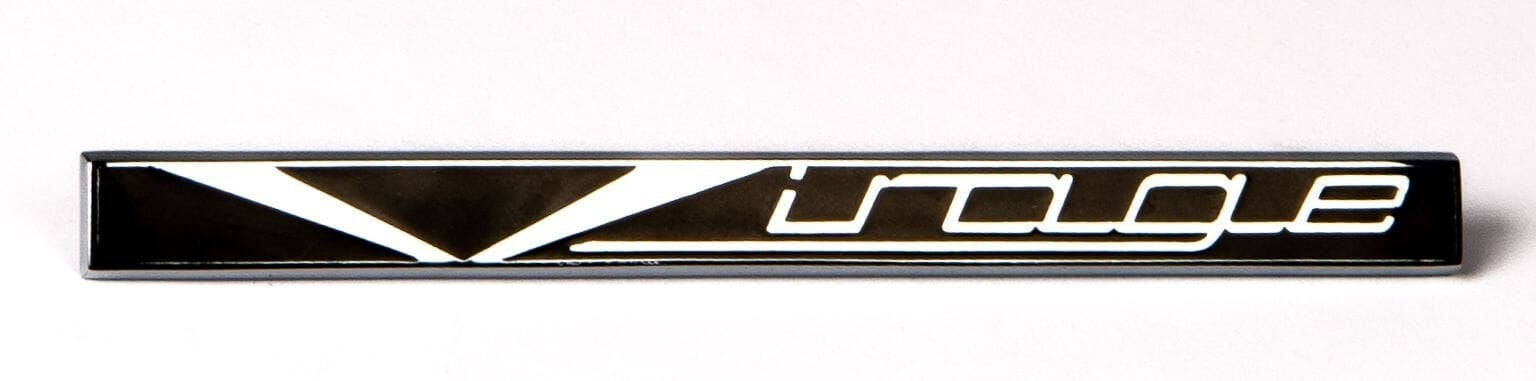 Aston Martin Badge VIRAGE  78-52437, -, Utilisé, Autres marques automobiles, -