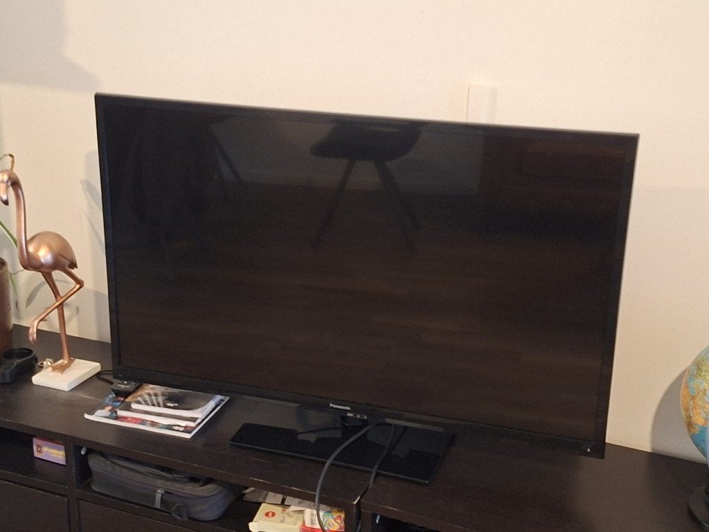 Televisie LCD Panasonic 42 inch (107 cm) met staander, Ophalen, Gebruikt, Panasonic, LCD